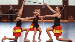 Majorettes lors d'une démonstration de twirling baton